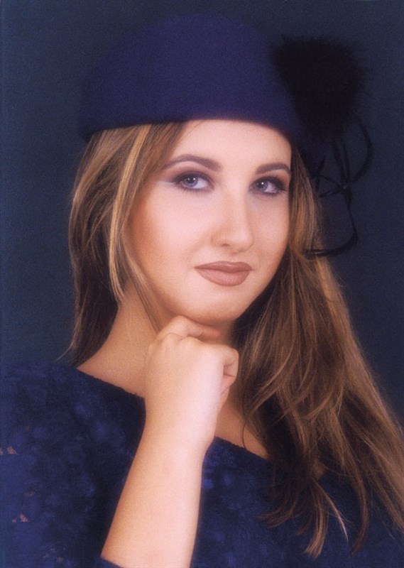 Nancy Ajram Old Photos